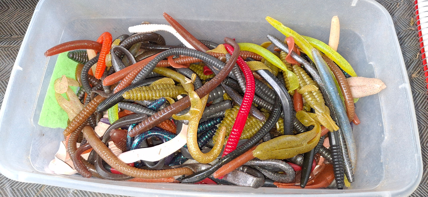 Loosies ! (Loose Lures)